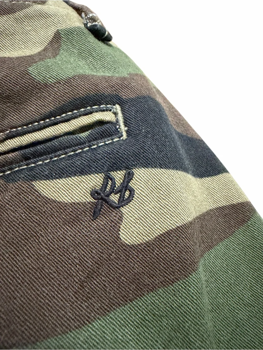 Rag & Bone Buckley Chino Camo Cropped Pants | Raw Hem | Size 28‎